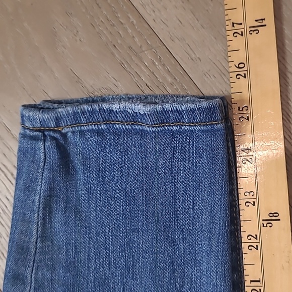 Judy Blue Jeans Women's sz 26 Relaxed Fit Mid Rise Distressed Crop Denim Jeans - Picture 13 of 14